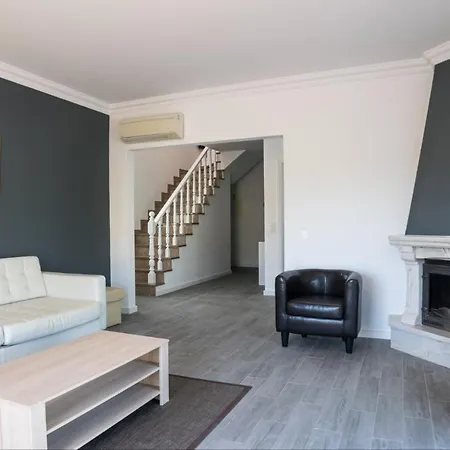 Akivillas Oura Targa וילה *