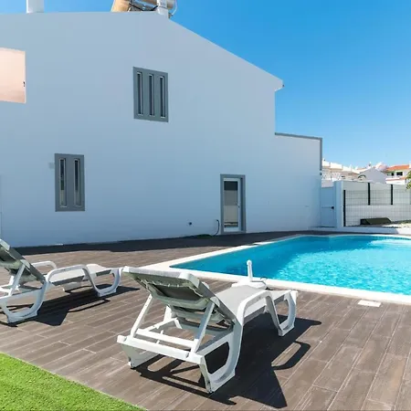 فيلة Akivillas Oura Targa البوفيرا